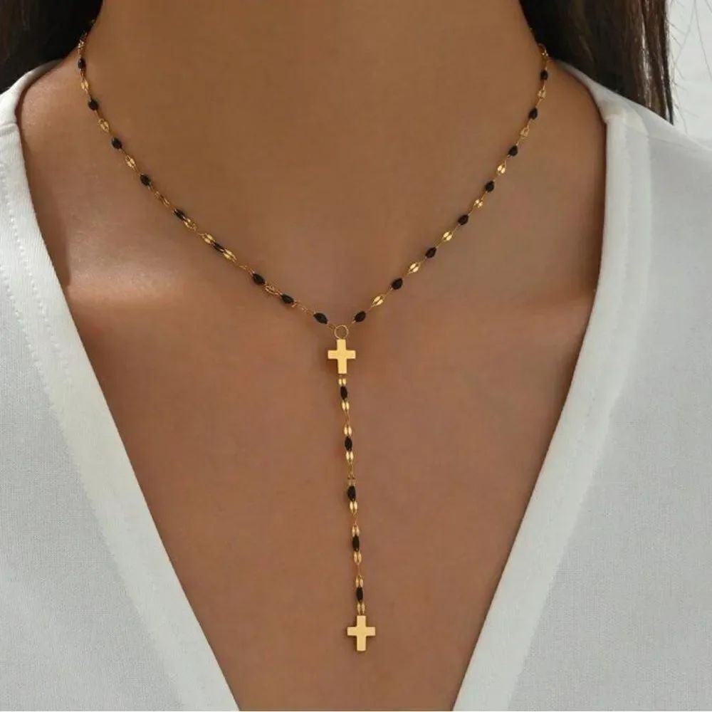 Black Cross Necklace Q43